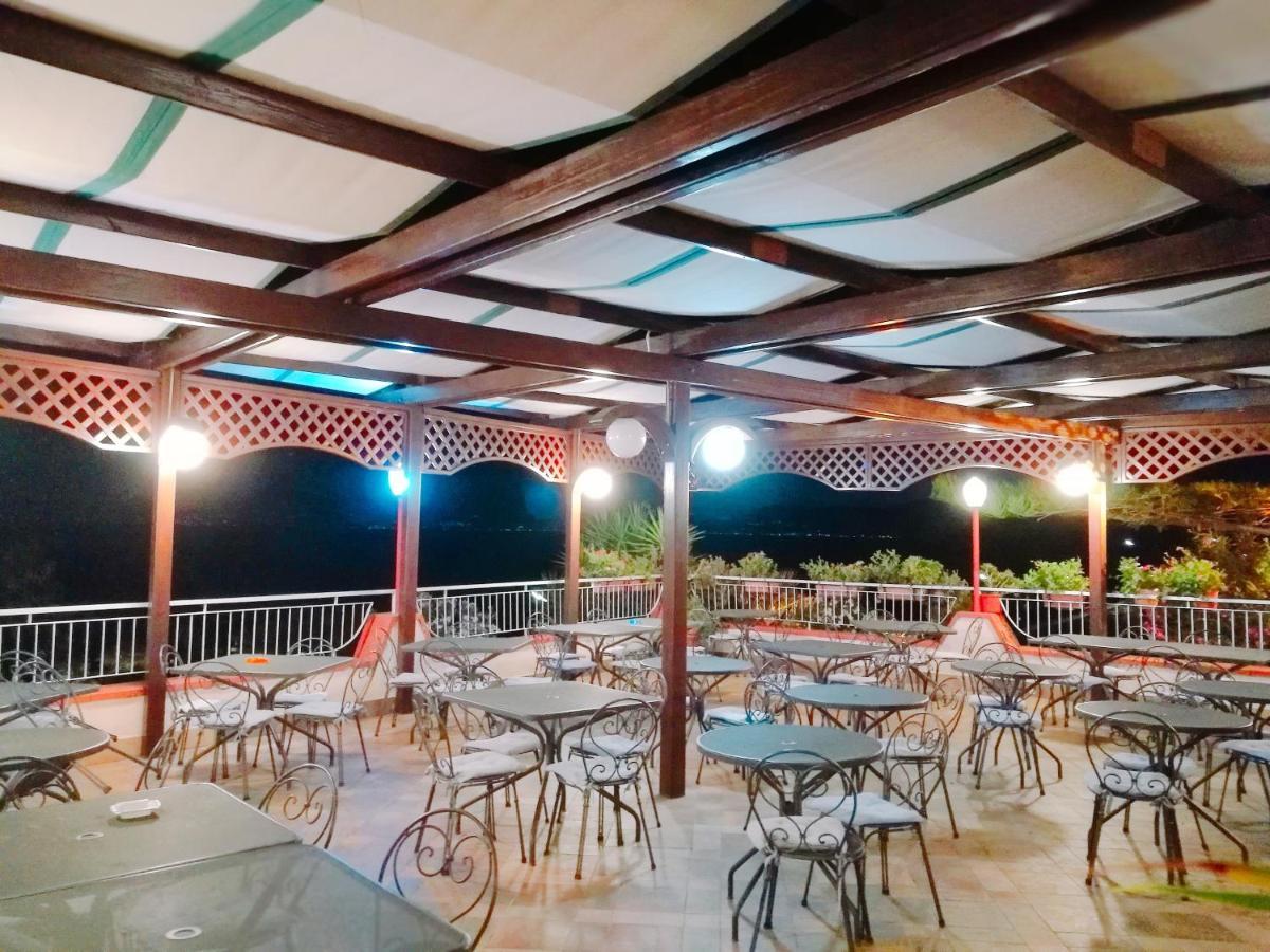 Paradiso Hotel Ristorante Riaci Capo 外观 照片