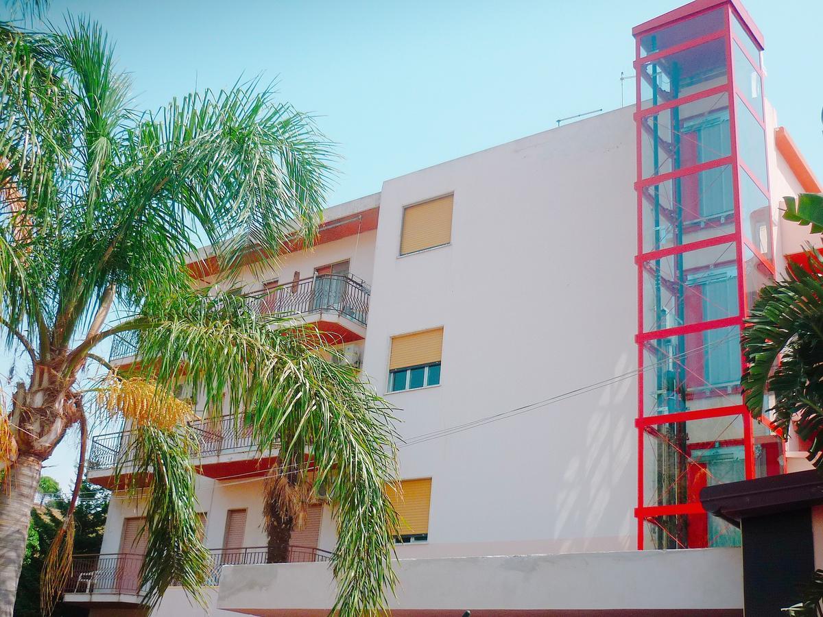 Paradiso Hotel Ristorante Riaci Capo 外观 照片