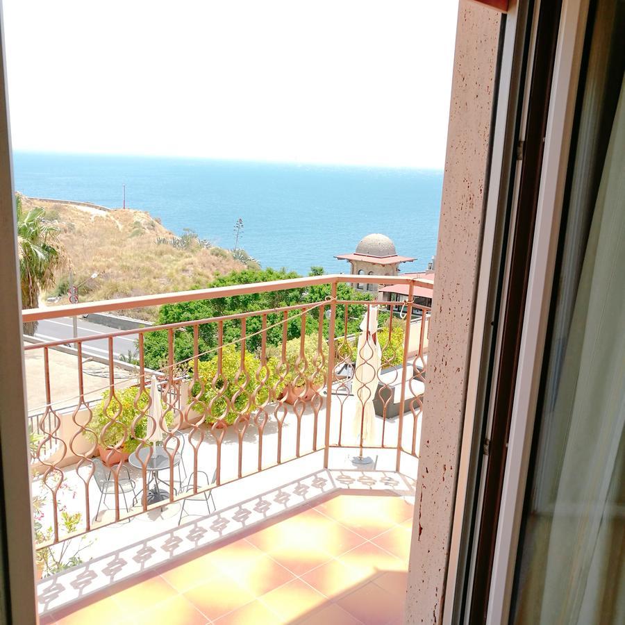 Paradiso Hotel Ristorante Riaci Capo 外观 照片